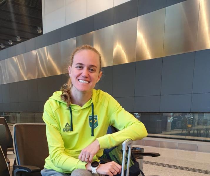 Atleta Jaque Weber embarca para os Jogos Sul Americanos