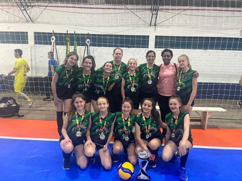 Equipe da escola Poncho Verde é vice-campeã do voleibol infantil no Jergs