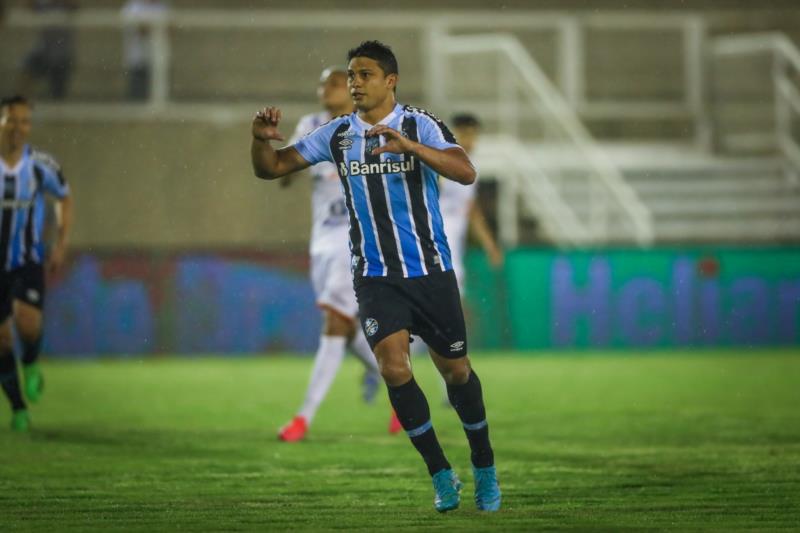 Tombense arranca empate do Grêmio e se salva do rebaixamento