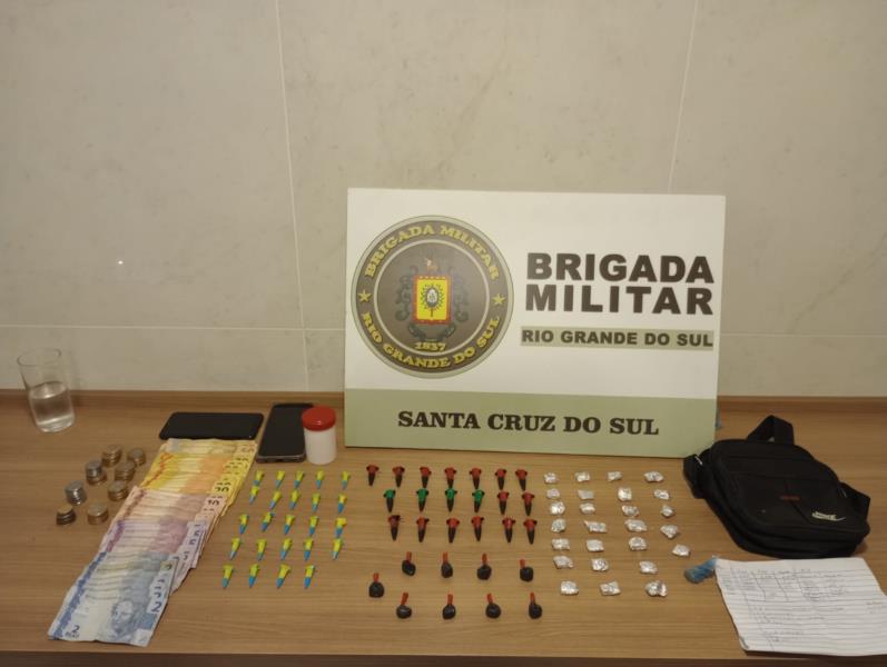 Três homens são presos por tráfico de drogas em Santa Cruz