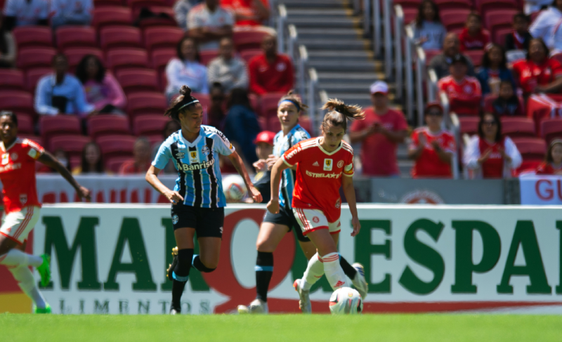 Inter e Grêmio empatam no primeiro jogo da final do Gauchão Feminino