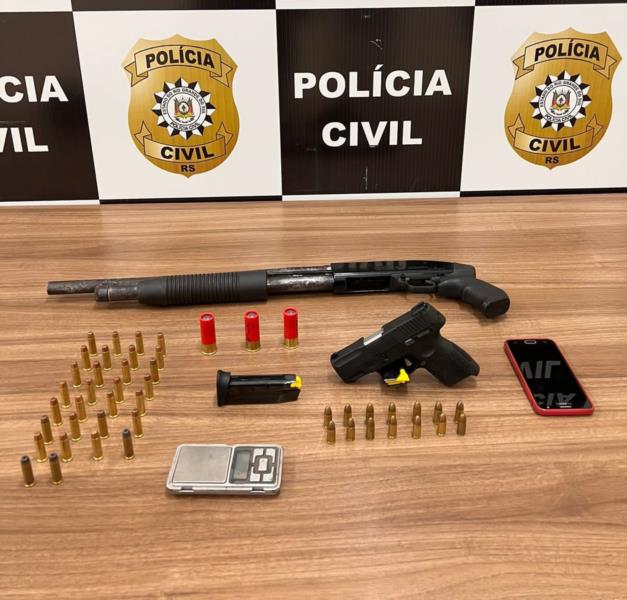 Espingarda e pistola com numeração raspada são apreendidas em Santa Cruz