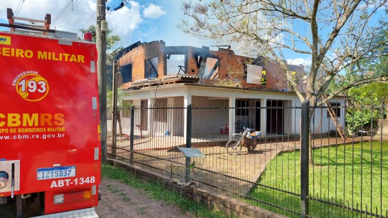 Princípio de incêndio é registrado no Bairro Santa Tecla