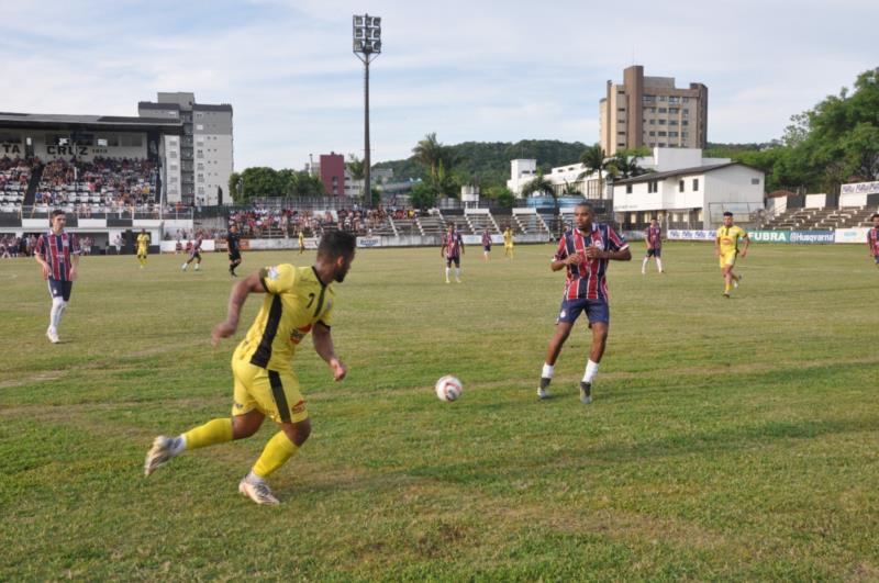 Bom Jesus e Águia empatam no primeiro jogo da final