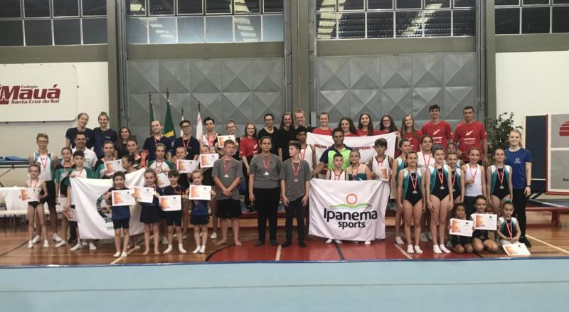 Colégio Mauá conquista prêmios individuais e coletivos em copa de Ginástica de Trampolim