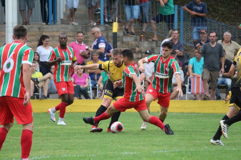 João Alves larga em vantagem na disputa da Copa Oral Sin