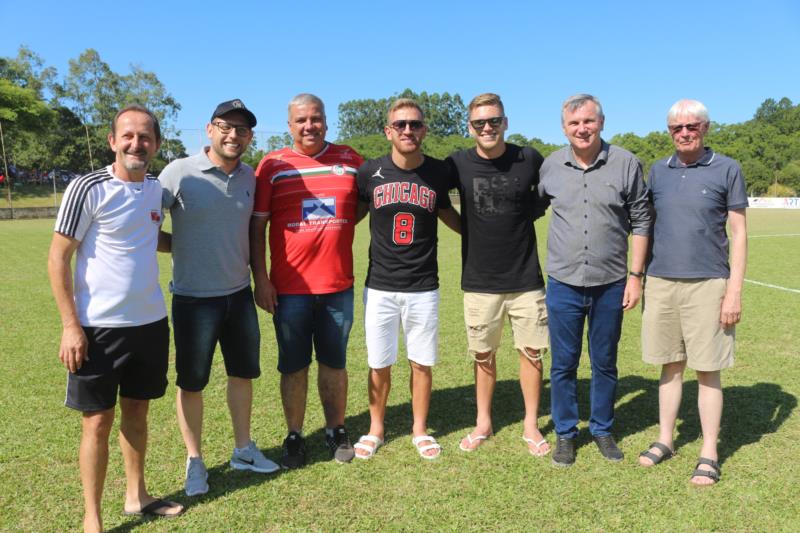 Em passagem por Santa Cruz, Pedro Henrique garante que fica no Inter