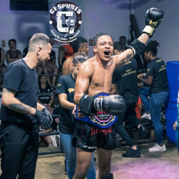 Lutador de Santa Cruz é campeão no Boxing Stadium