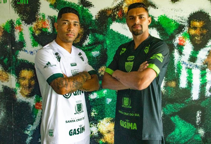 Avenida inicia venda da nova camisa da temporada 2023