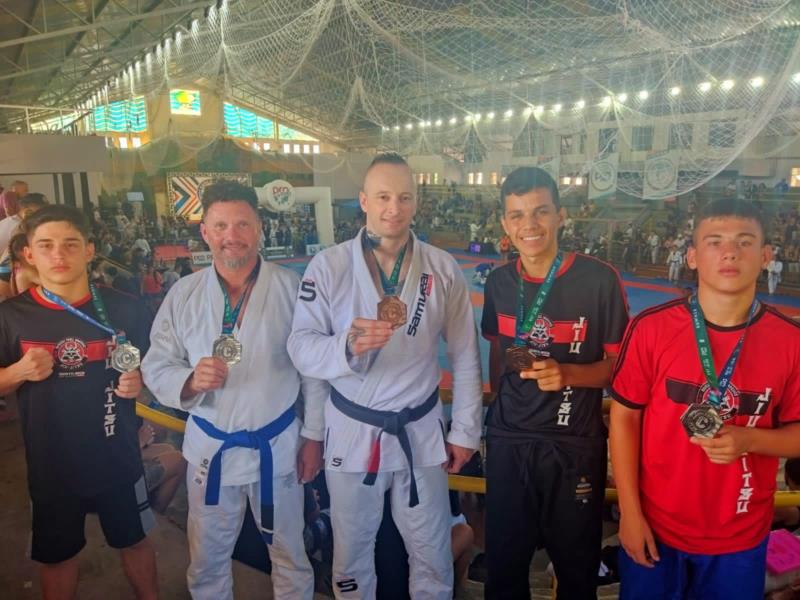 Equipe vera-cruzense traz medalhas para o município no estadual de Jiu-Jitsu