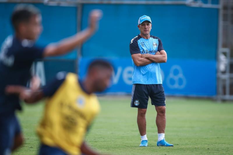 Com time reserva, Grêmio tenta manter 100% no Gauchão