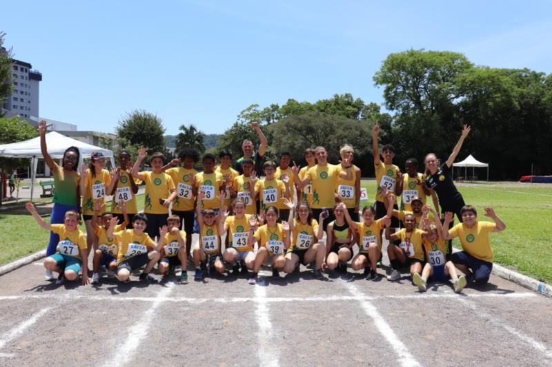 Escolinha Associação Medalha de Ouro retoma treinamentos em Santa Cruz