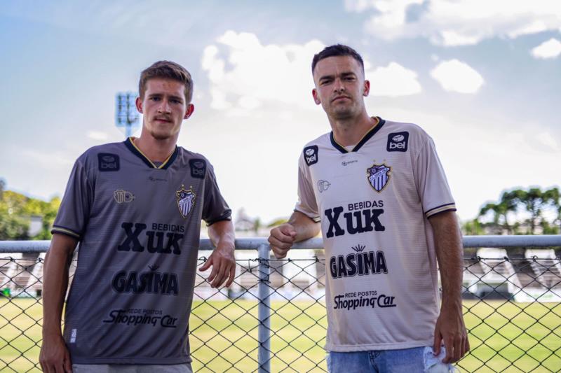 FC Santa Cruz lança pré-venda de camisa comemorativa