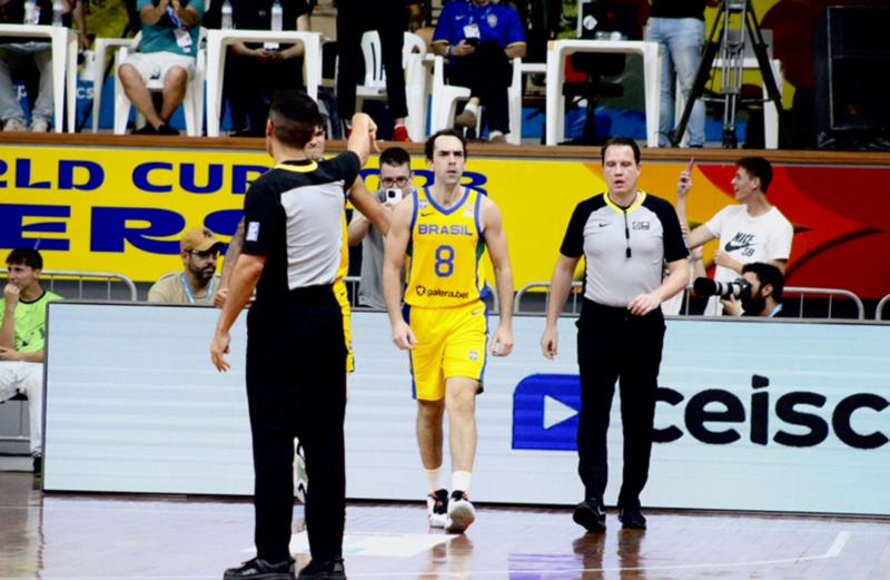 No Arnão, Brasil encara os Estados Unidos por vaga na Copa do Mundo de basquete