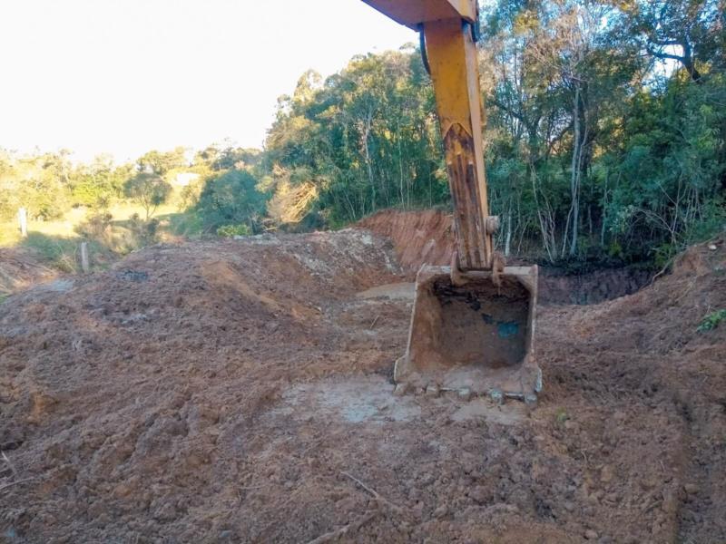 Santa Cruz investe R$ 350 mil na construção de açudes e aguadas de propriedades do interior
