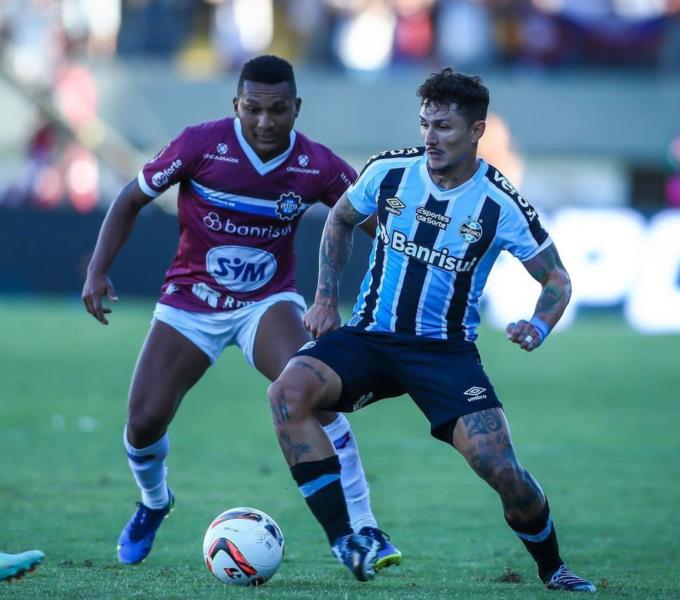 Grêmio empata com Caxias no primeiro jogo da final