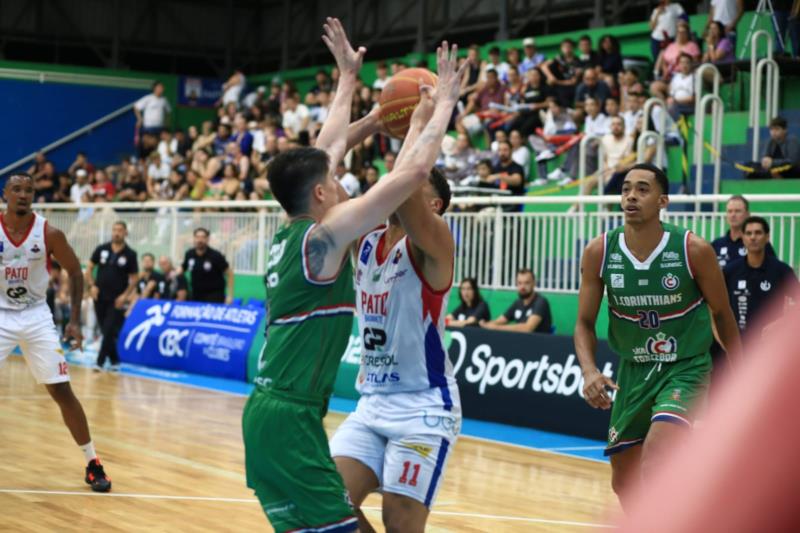 União Corinthians vence o Pato Basquete e abre vantagem