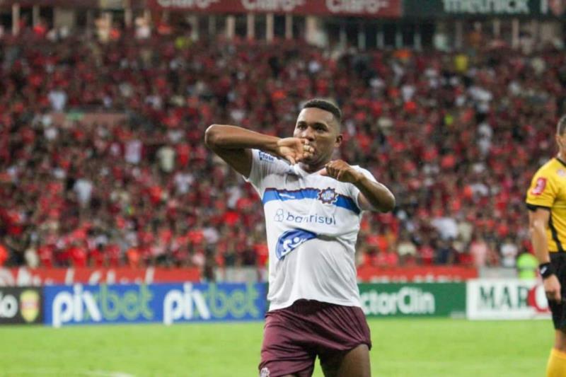 Nos pênaltis, Caxias bate o Inter e está na final do Gauchão