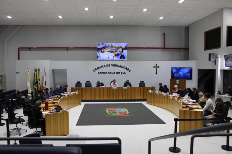 Nove projetos ingressam na pauta da sessão do Legislativo de Santa Cruz desta segunda-feira