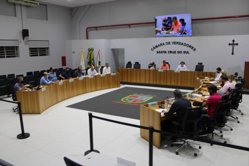 Legislativo analisa oito projetos nesta segunda-feira em Santa Cruz; saiba quais