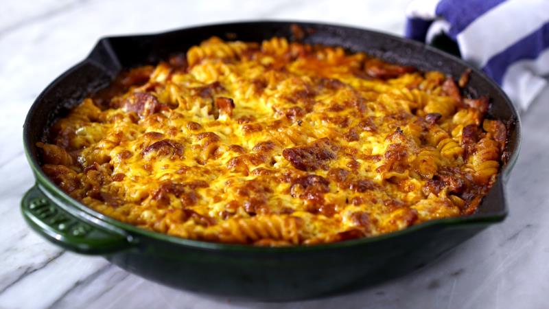 Macarrão com Calabresa Gratinado