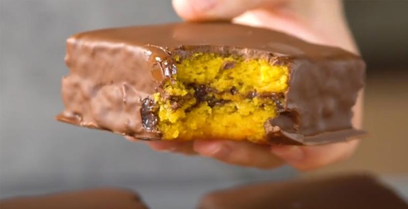 Bolo de Cenoura Banhado em Chocolate