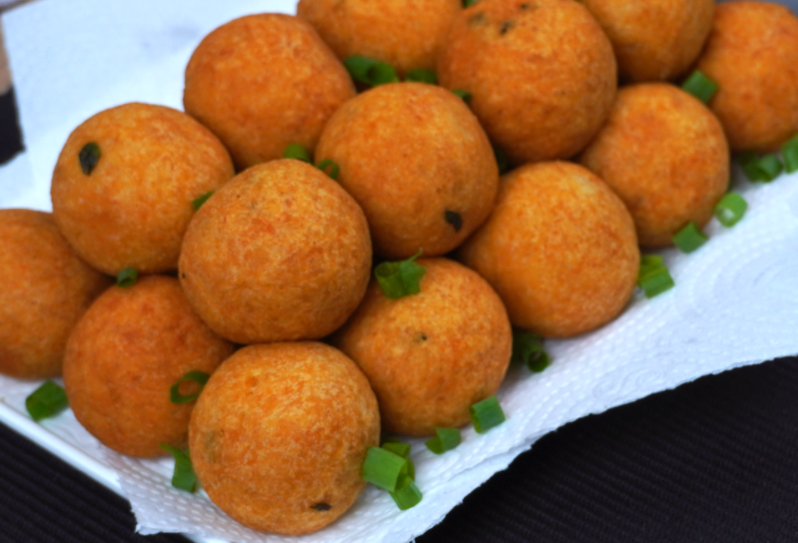 Bolinho de Batata com Frango