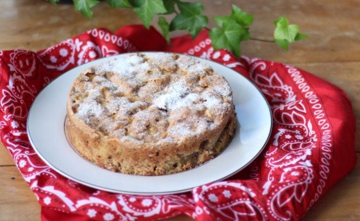 Bolo de maçã com canela