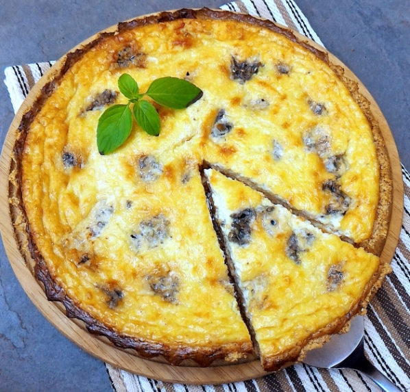 Quiche de castanhas com gorgonzola sem glúten