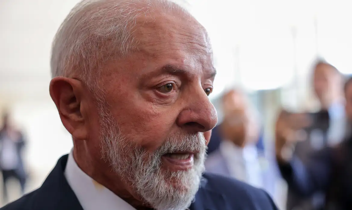 Lula diz que preço do ovo é ‘absurdo’ e vai conversar com empresários