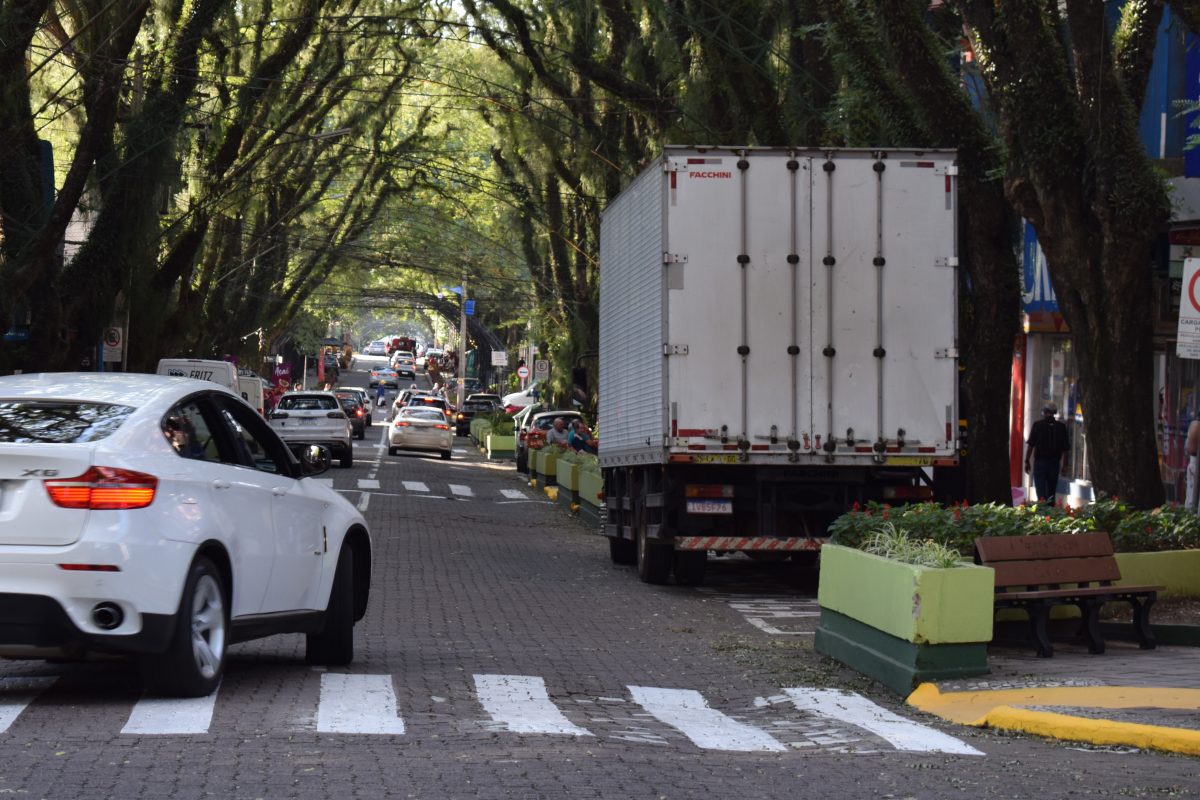 Pagamento do IPVA 2025 em março pode garantir até 20,80% de desconto