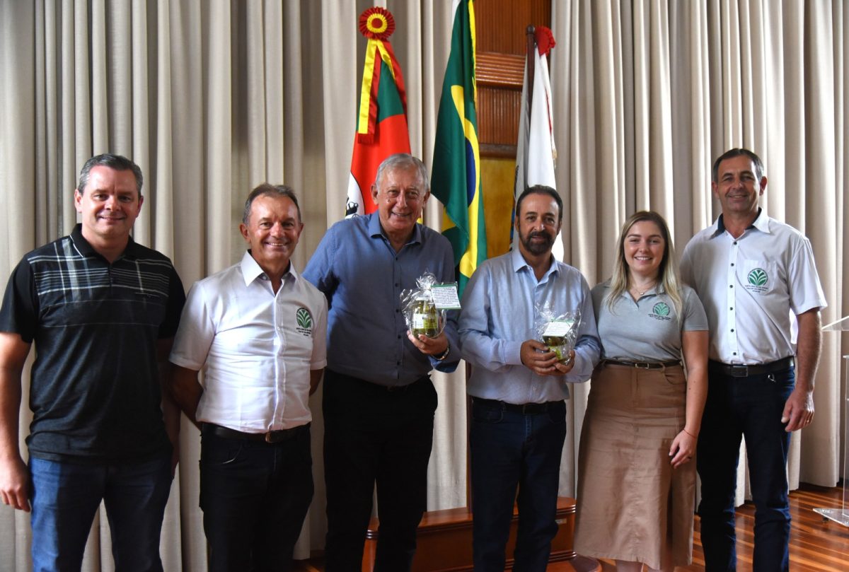 Reunião entre Administração e Sindicato discute desenvolvimento rural de Santa Cruz