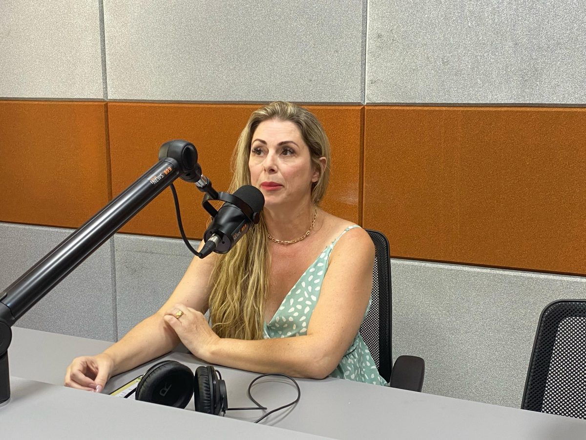 Rádio Revista – Cris Rosa, Gestora Escolar e Educadora Parental