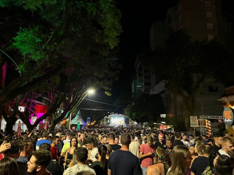 Fim de Semana será de folia em Santa Cruz