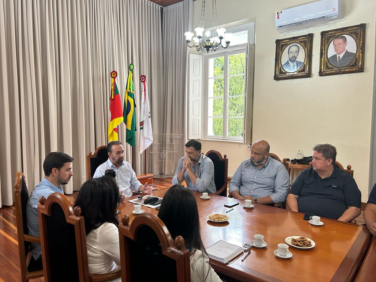 Sérgio Moraes descarta paralisar obra do Calçadão da Floriano