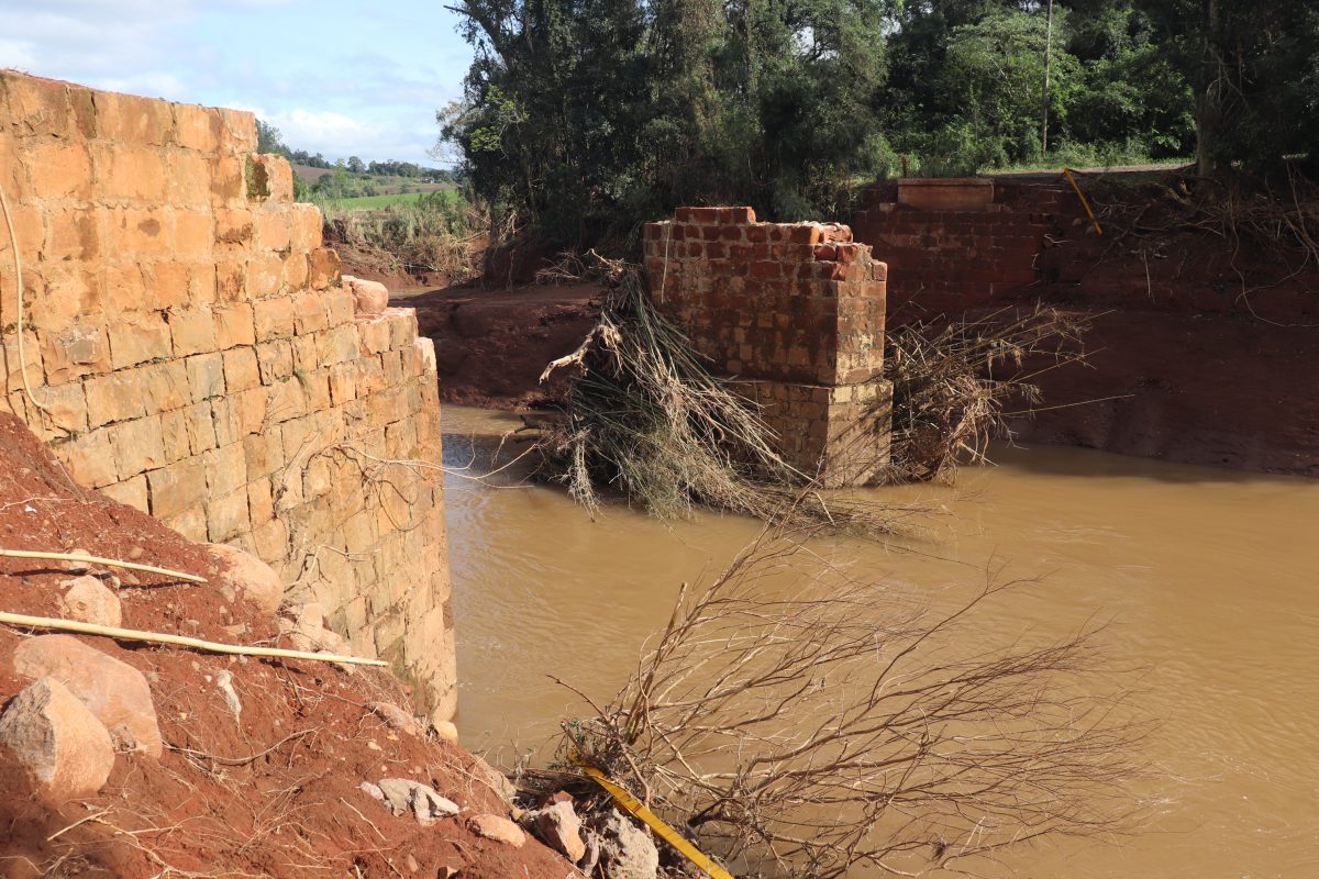 Empresa da Bahia será responsável pela reconstrução da Ponte de Ferro