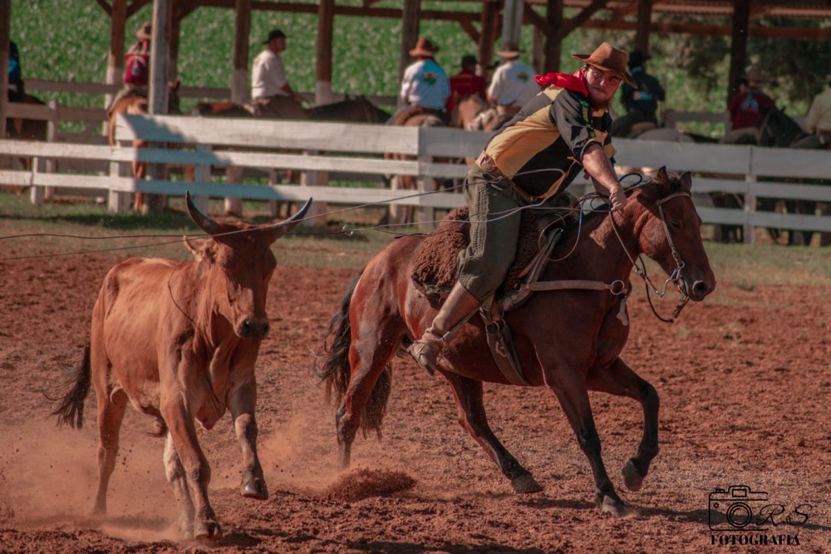 Parque de Eventos sedia rodeio neste fim de semana