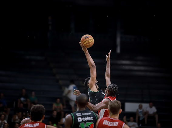 Ceisc União Corinthians quebra tabu e vence Paulistano no Arnão