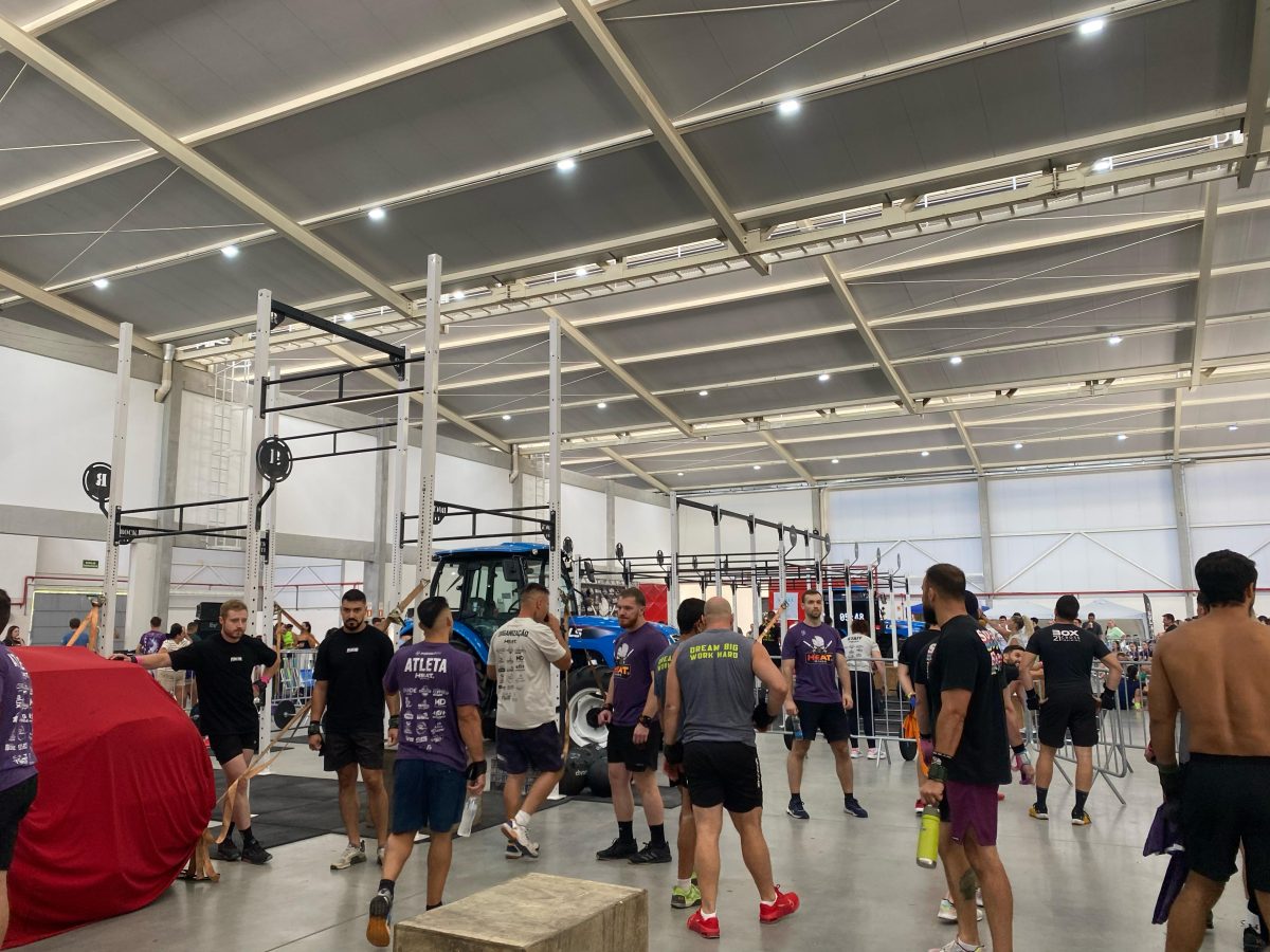 Mais de 150 atletas participam de campeonato de Crossfit em Santa Cruz