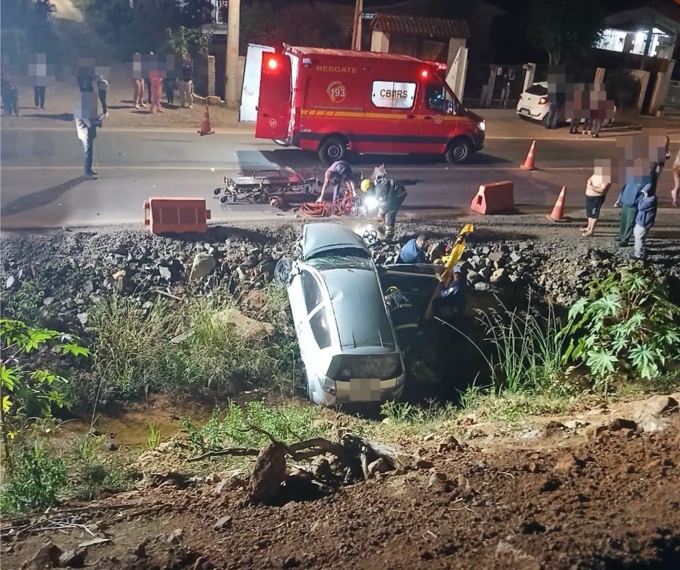 Acidente deixa mulher ferida na RSC-287 em Santa Cruz