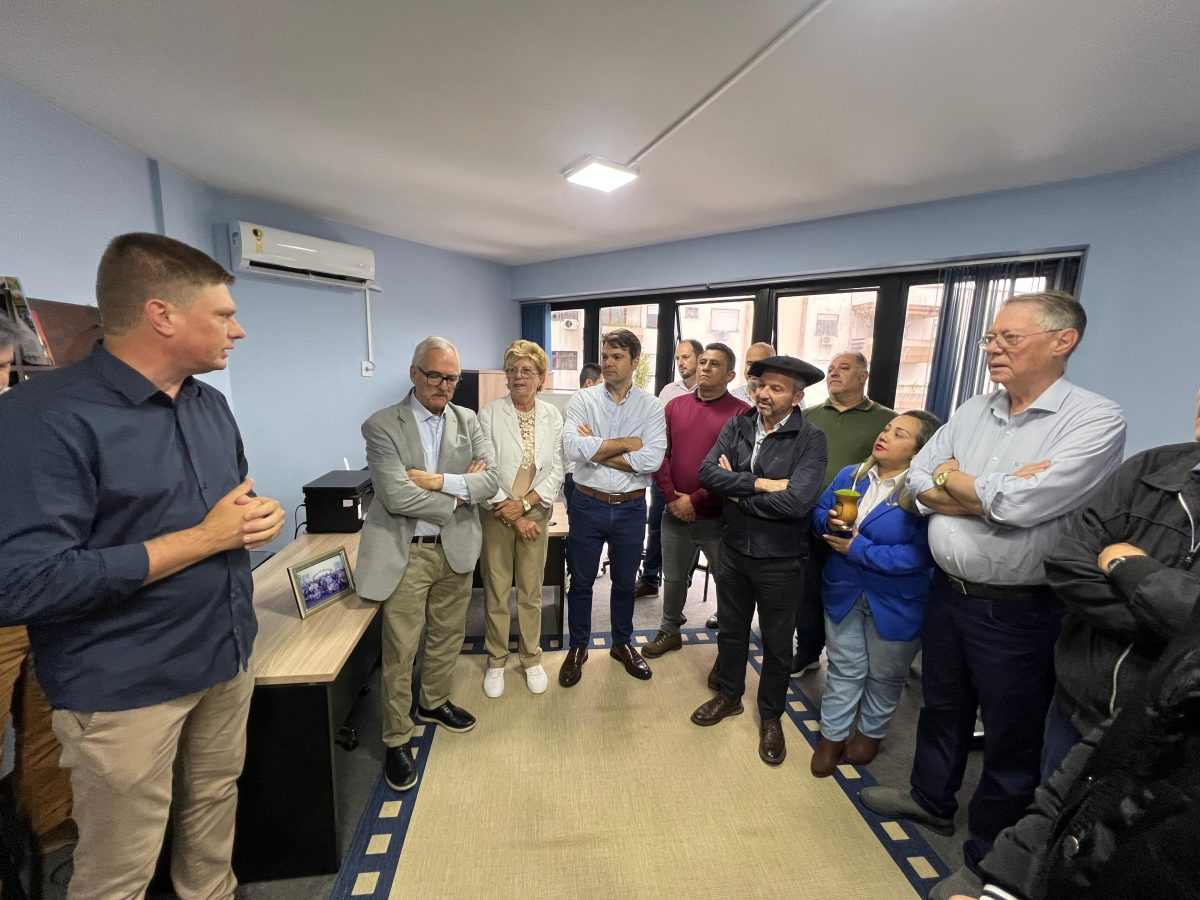 Deputados Pedro Westphalen e Marcus Vinícius inauguram Escritório Regional de Representação