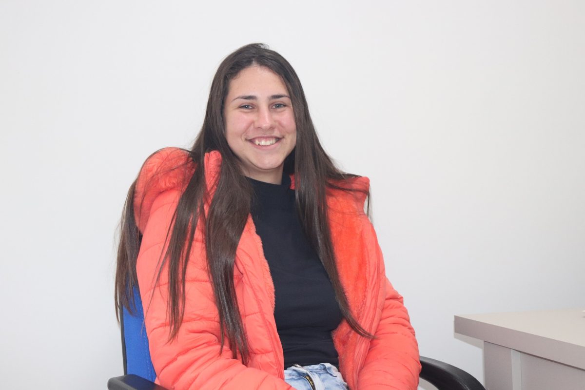 Duas adolescentes de Mato Leitão realizam alistamento militar voluntário