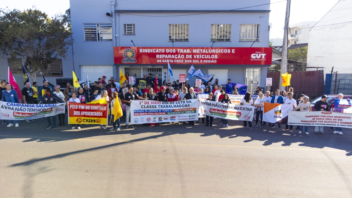 Caminhada marca mobilização de trabalhadores em Santa Cruz