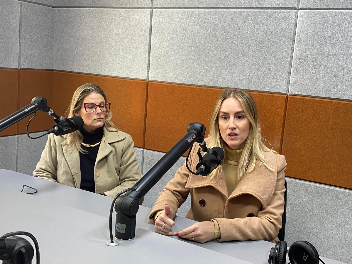 Rádio Revista – Manuela Braga e Vanessa Menchen, Projeto OAB Vai à Escola em Santa Cruz