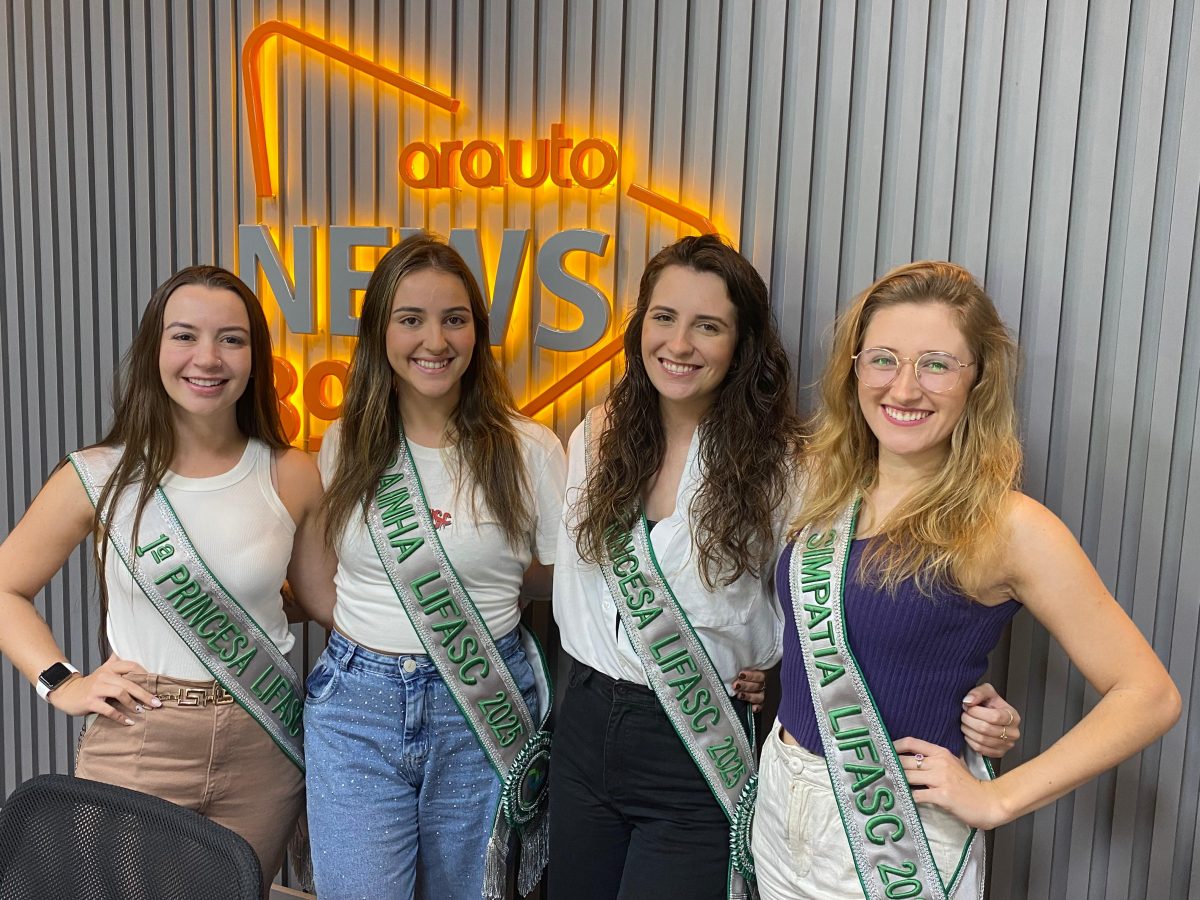 Rádio Revista – Lara Sehnen, Paula Pacheco, Bruna Schaefer e Lívia Nichterwitz, Soberanas Lifasc