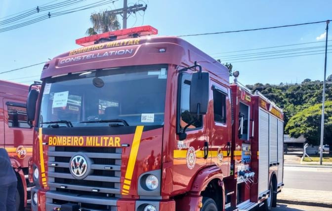 Casa é totalmente destruída pelas chamas em Boa Vista