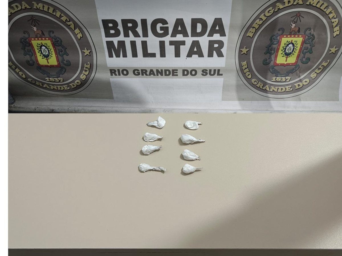 Brigada Militar prende dois homens por tráfico de drogas em Pantano Grande