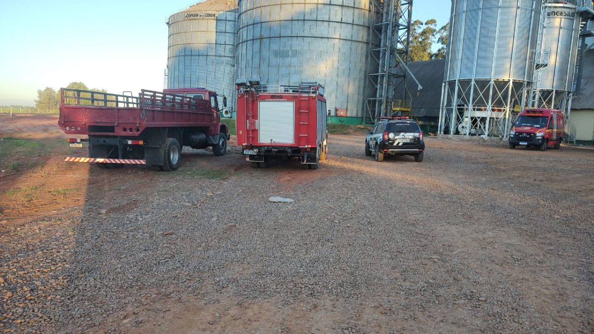Funcionário morre soterrado em silo de soja em Candelária