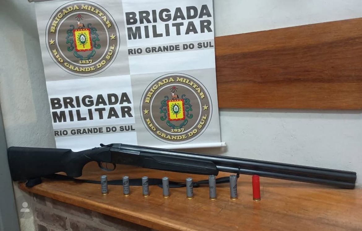 Brigada Militar prende homem e apreende espingarda em Candelária
