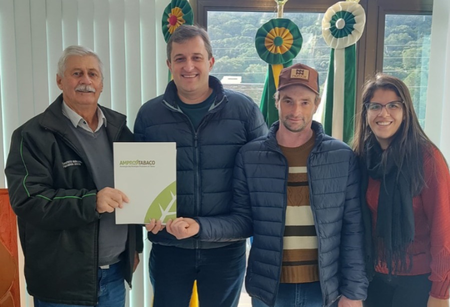 Amprotabaco intensifica mobilização pela defesa do setor